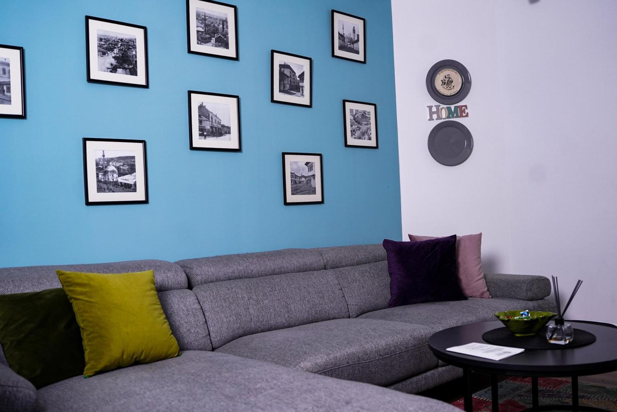Ten Guest House Pristina Buitenkant foto